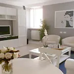 Les Di *